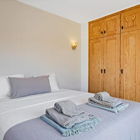 Met Zwembad - 10 Min - 6p - Villa Jávea